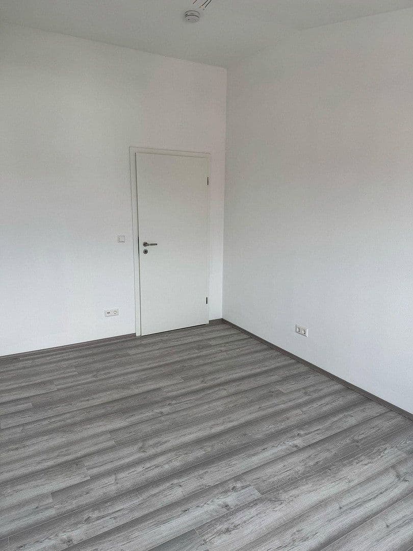 Pronájem bytu 3+1 72 m², Karlsruhe, Bádensko-Württembersko Pronájem bytu 3+1 72 m², Karlsruhe, Bádensko-Württembersko