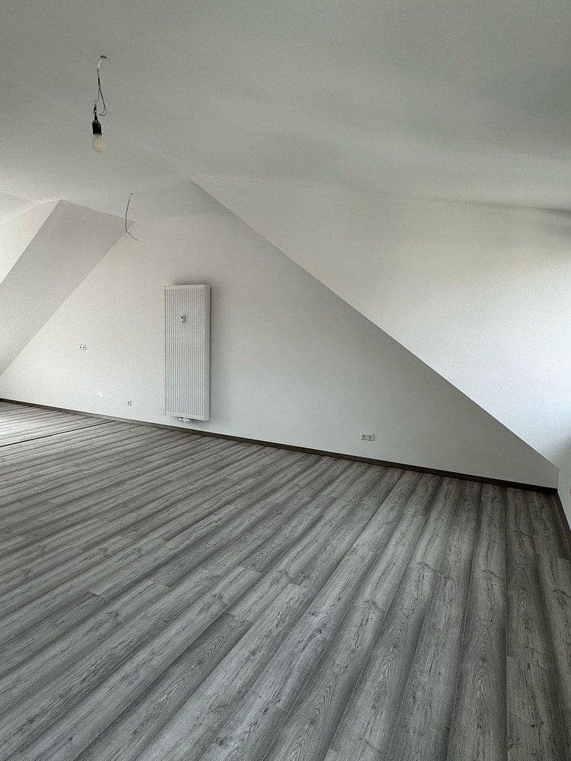 Pronájem bytu 3+1 72 m², Karlsruhe, Bádensko-Württembersko Pronájem bytu 3+1 72 m², Karlsruhe, Bádensko-Württembersko