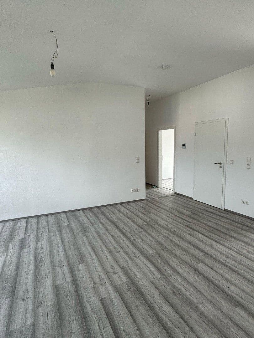 Pronájem bytu 3+1 72 m², Karlsruhe, Bádensko-Württembersko Pronájem bytu 3+1 72 m², Karlsruhe, Bádensko-Württembersko