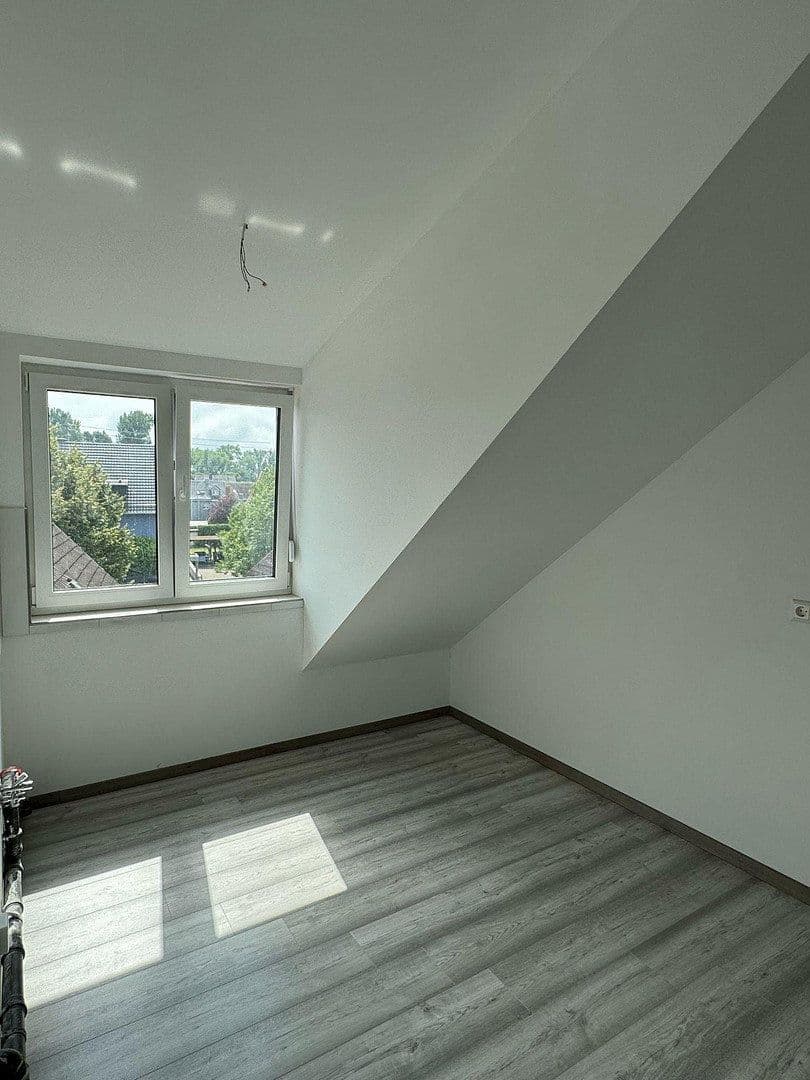 Pronájem bytu 3+1 72 m², Karlsruhe, Bádensko-Württembersko Pronájem bytu 3+1 72 m², Karlsruhe, Bádensko-Württembersko