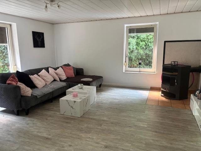 Pronájem domu 147 m², pozemek 493 m², Tornesch, Šlesvicko-Holštýnsko Pronájem domu 147 m², pozemek 493 m², Tornesch, Šlesvicko-Holštýnsko