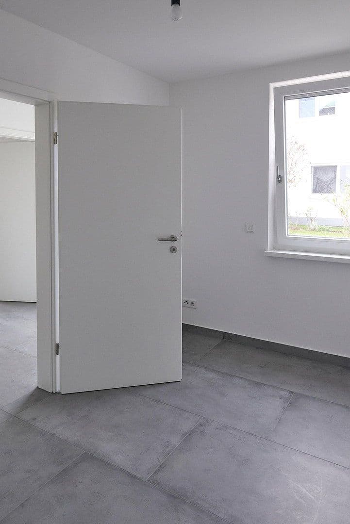 Pronájem domu 145 m², pozemek 269 m², Feucht, Bavorsko Pronájem domu 145 m², pozemek 269 m², Feucht, Bavorsko