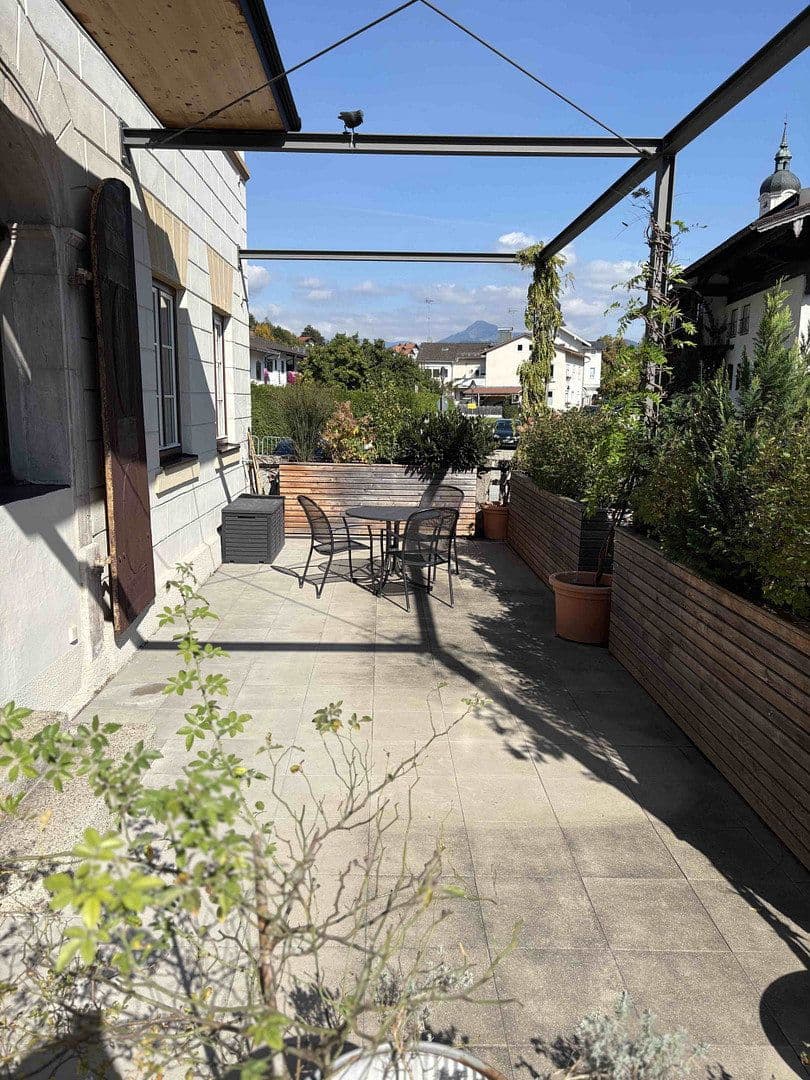 Pronájem bytu 2+1 114 m², Dorfstraße, Kiefersfelden, Bavorsko Pronájem bytu 2+1 114 m², Dorfstraße, Kiefersfelden, Bavorsko