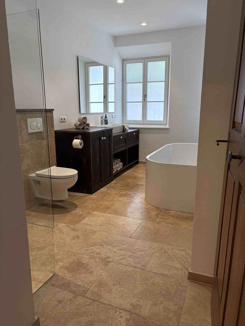 Pronájem bytu 2+1 114 m², Dorfstraße, Kiefersfelden, Bavorsko Pronájem bytu 2+1 114 m², Dorfstraße, Kiefersfelden, Bavorsko