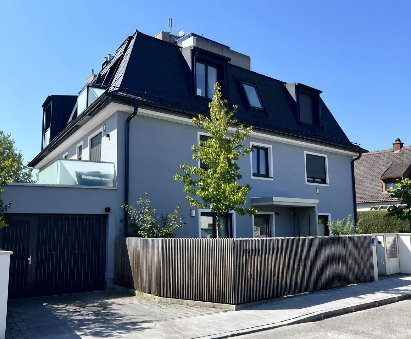 Pronájem bytu 4+1 129 m², München, Bavorsko Pronájem bytu 4+1 129 m², München, Bavorsko