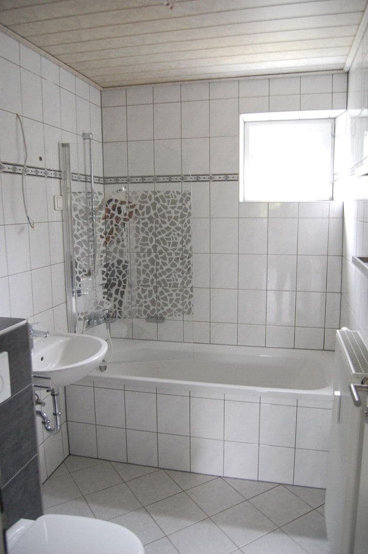 Pronájem bytu 4+1 71 m², Ludwig-Thoma-Weg, Žleby, Bavorsko Pronájem bytu 4+1 71 m², Ludwig-Thoma-Weg, Žleby, Bavorsko