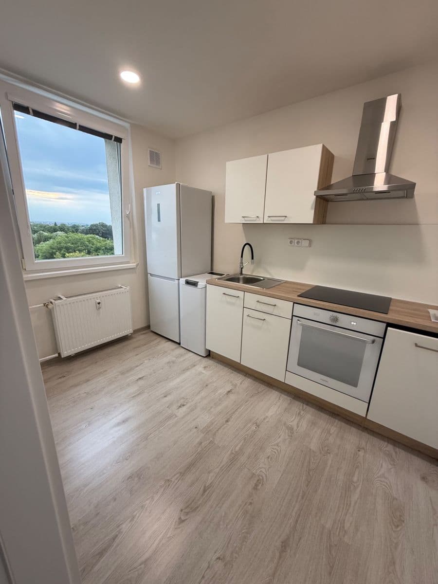 Pronájem bytu 1+1 33 m², Lazecká, Olomouc, Olomoucký kraj Pronájem bytu 1+1 33 m², Lazecká, Olomouc, Olomoucký kraj