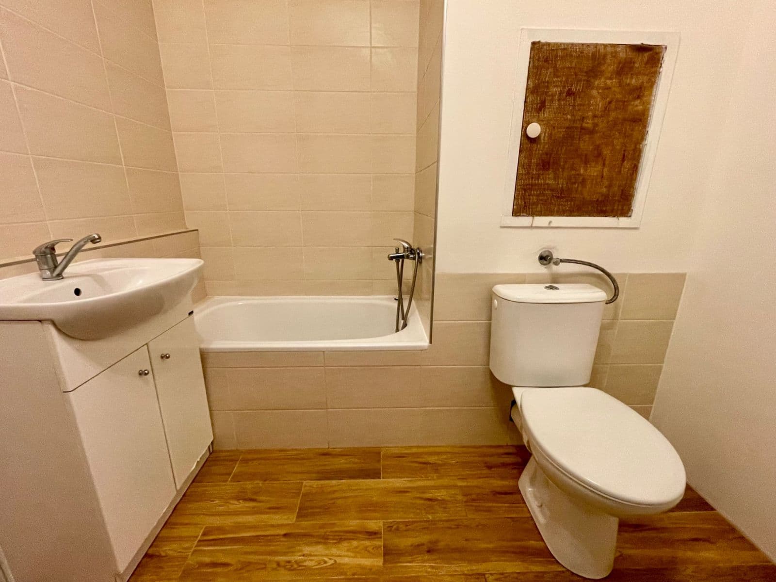 Prodej bytu 2+kk 44 m², Bryksova, Praha, Praha Prodej bytu 2+kk 44 m², Bryksova, Praha, Praha
