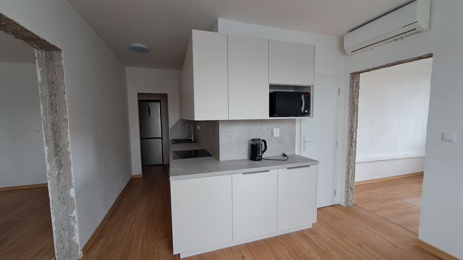Pronájem bytu 3+1 72 m², Tuklatská, Praha, Praha Pronájem bytu 3+1 72 m², Tuklatská, Praha, Praha
