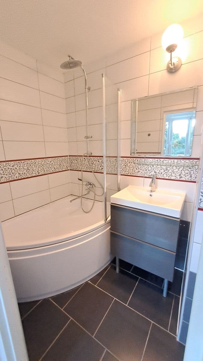 Pronájem bytu 3+1 72 m², Tuklatská, Praha, Praha Pronájem bytu 3+1 72 m², Tuklatská, Praha, Praha