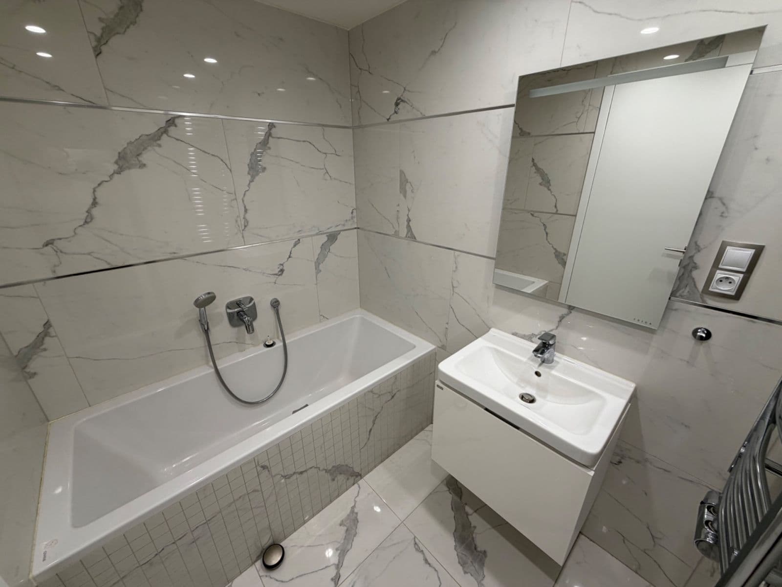 Pronájem bytu 3+kk 83 m², Olšanská, Praha, Praha Pronájem bytu 3+kk 83 m², Olšanská, Praha, Praha