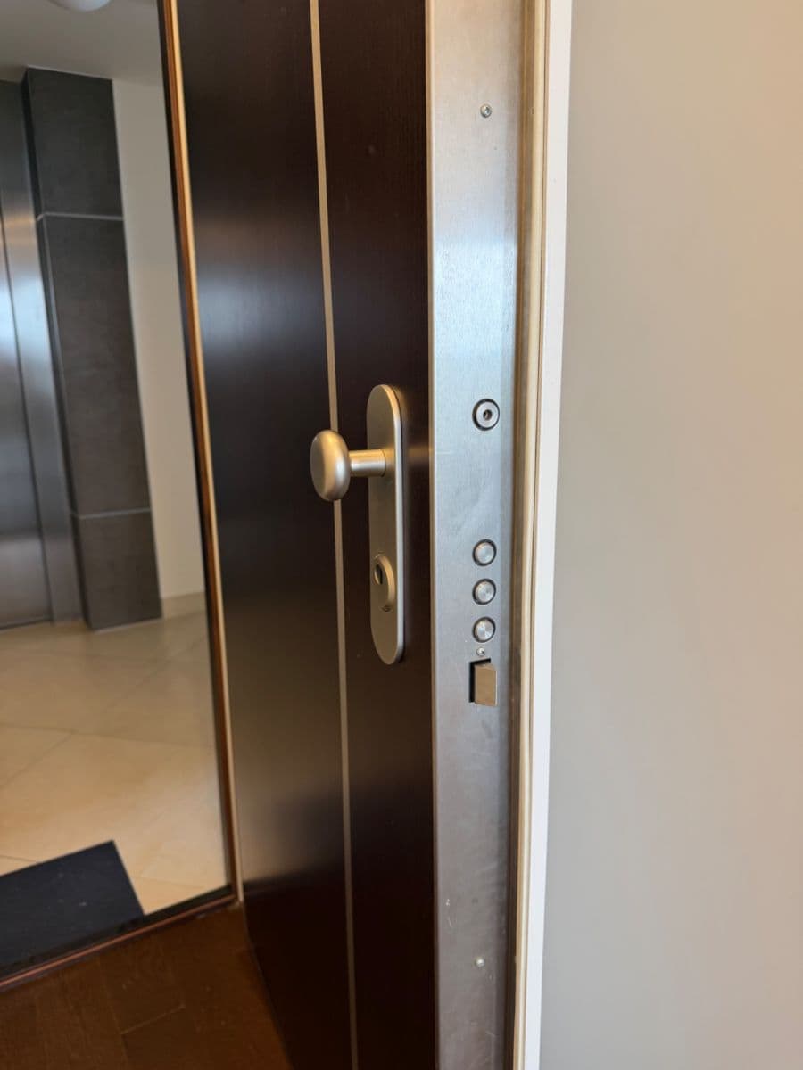 Pronájem bytu 3+kk 83 m², Olšanská, Praha, Praha Pronájem bytu 3+kk 83 m², Olšanská, Praha, Praha