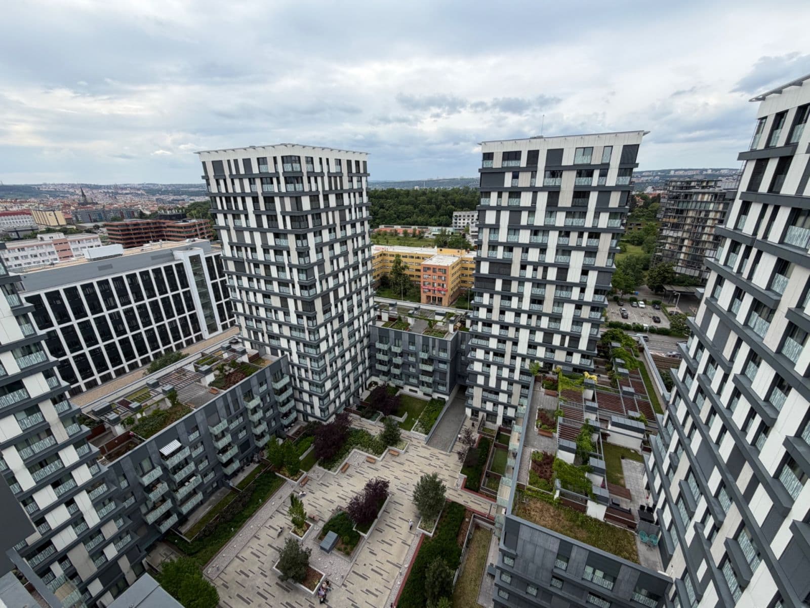 Pronájem bytu 3+kk 83 m², Olšanská, Praha, Praha Pronájem bytu 3+kk 83 m², Olšanská, Praha, Praha