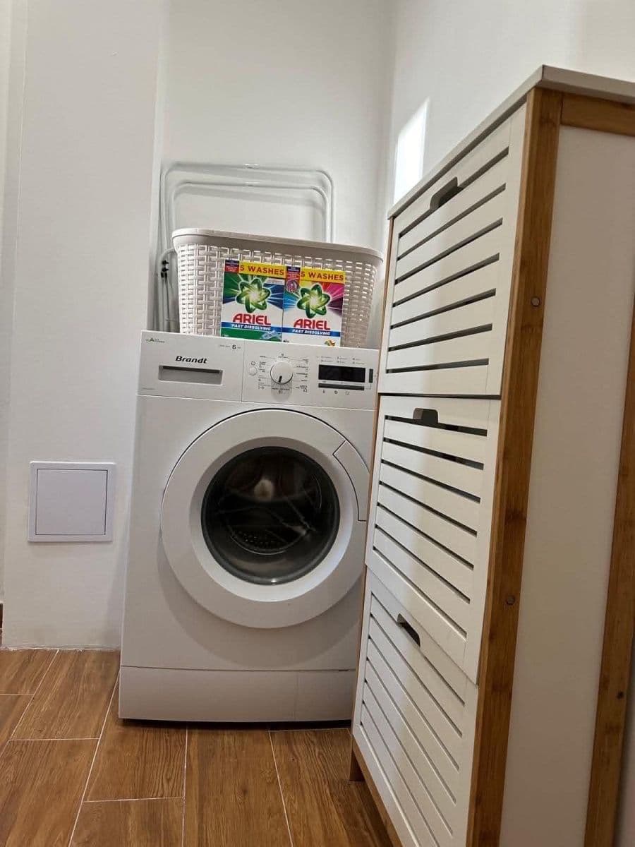 Pronájem bytu 2+kk 45 m², Sokolovská, Praha, Praha Pronájem bytu 2+kk 45 m², Sokolovská, Praha, Praha