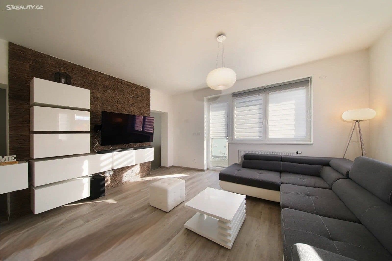 Pronájem bytu 2+kk 69 m², Na Výhledech, Plzeň, Plzeňský kraj Pronájem bytu 2+kk 69 m², Na Výhledech, Plzeň, Plzeňský kraj