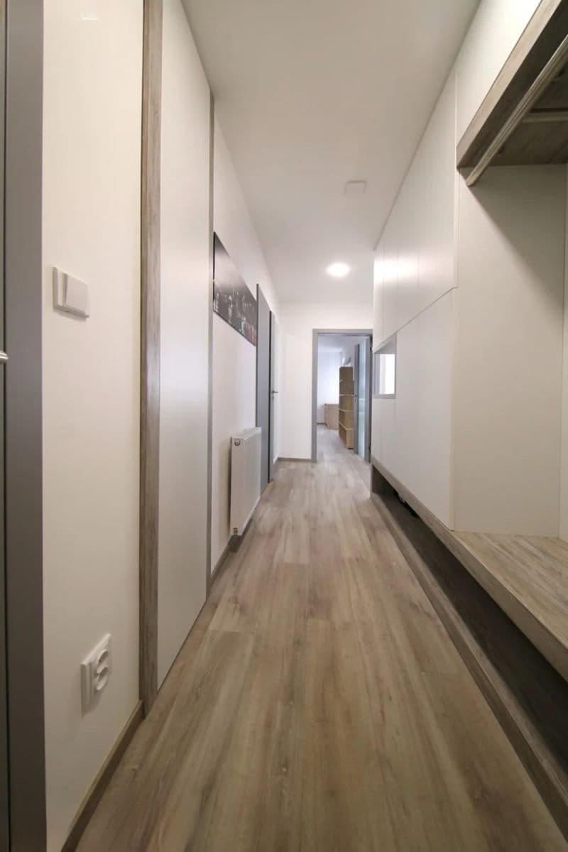 Pronájem bytu 2+kk 69 m², Na Výhledech, Plzeň, Plzeňský kraj Pronájem bytu 2+kk 69 m², Na Výhledech, Plzeň, Plzeňský kraj