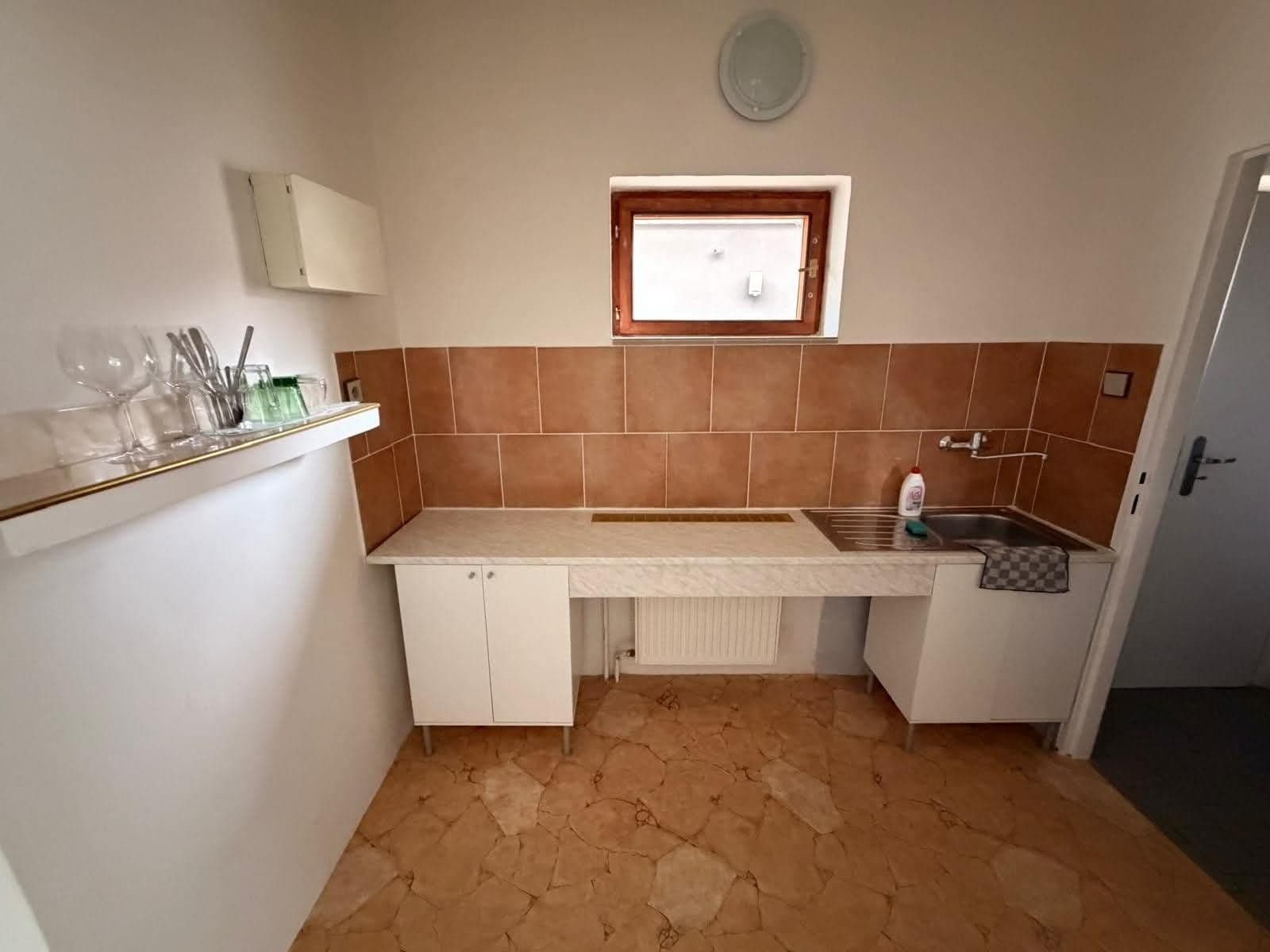 Pronájem nebytového prostoru 166 m², Masarykova, Rudná, Středočeský kraj Pronájem nebytového prostoru 166 m², Masarykova, Rudná, Středočeský kraj