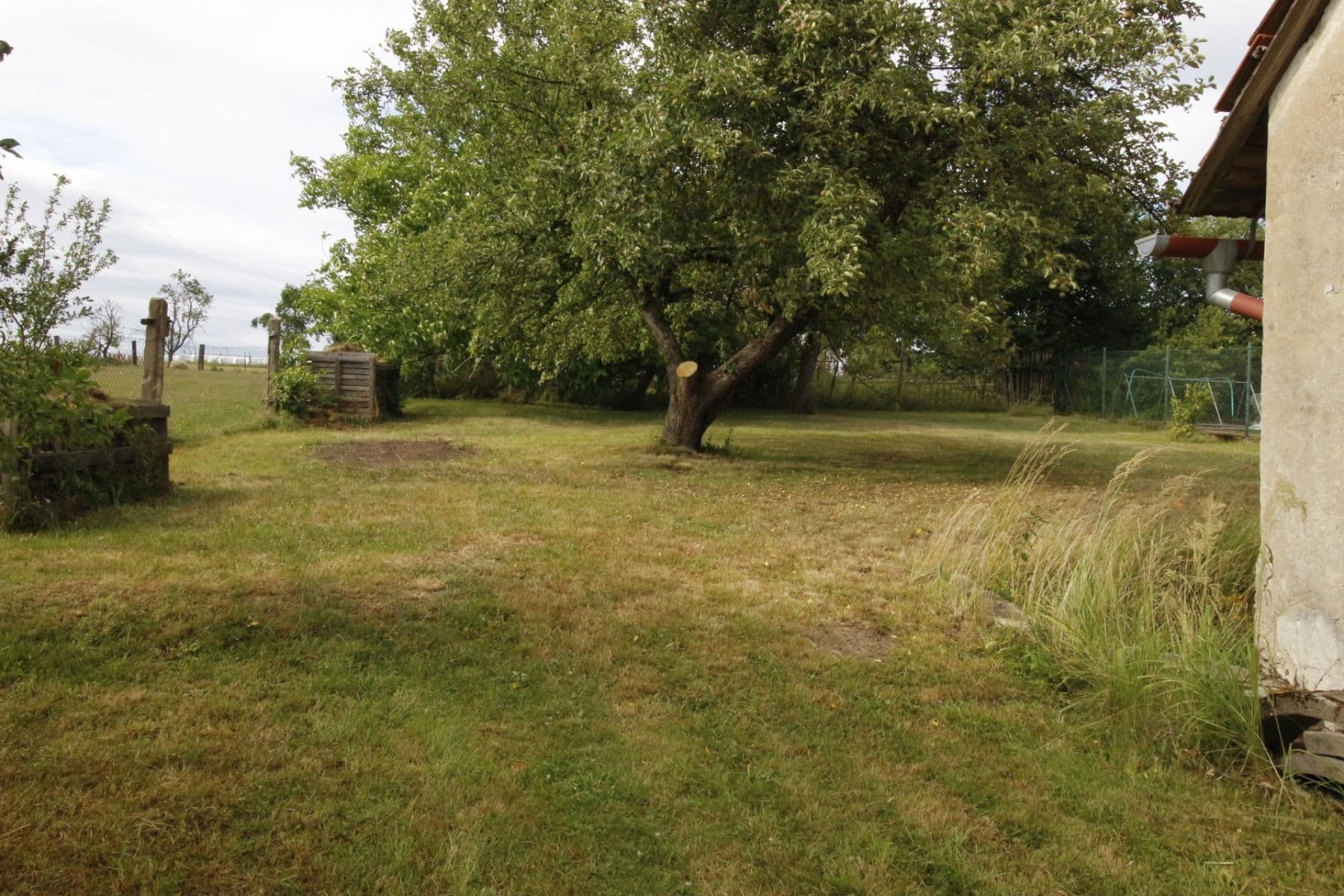 Prodej domu 91 m², pozemek 1.042 m², Želeč, Jihočeský kraj Prodej domu 91 m², pozemek 1.042 m², Želeč, Jihočeský kraj