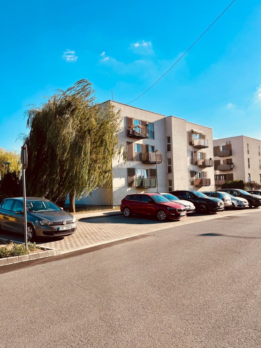 Pronájem bytu 2+kk 46 m², Vomáčkova, Brno, Jihomoravský kraj Pronájem bytu 2+kk 46 m², Vomáčkova, Brno, Jihomoravský kraj