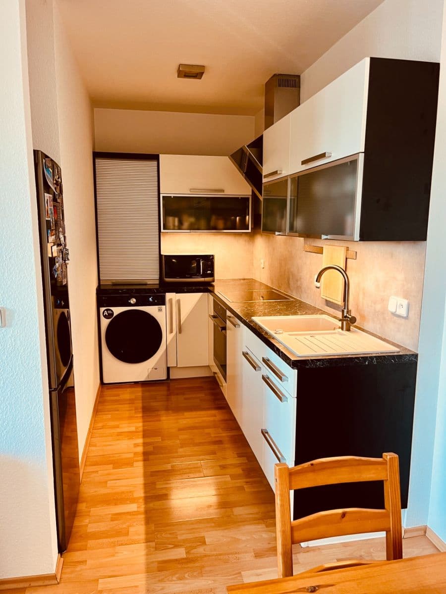 Pronájem bytu 2+kk 46 m², Vomáčkova, Brno, Jihomoravský kraj Pronájem bytu 2+kk 46 m², Vomáčkova, Brno, Jihomoravský kraj