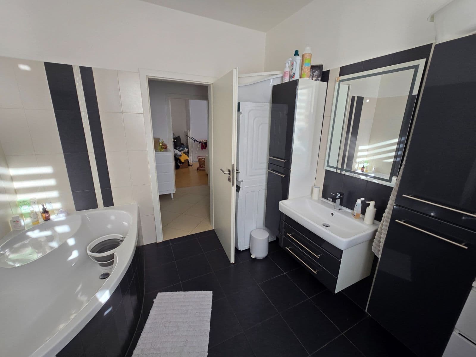 Pronájem bytu 3+kk 106 m², Jabloňová, Uherské Hradiště, Zlínský kraj Pronájem bytu 3+kk 106 m², Jabloňová, Uherské Hradiště, Zlínský kraj