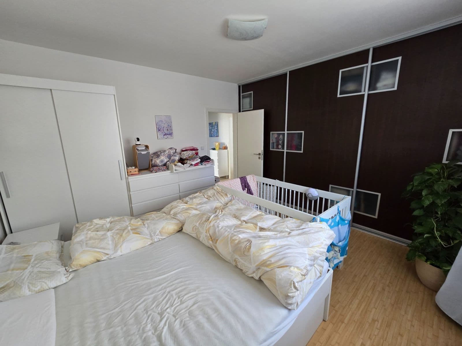 Pronájem bytu 3+kk 106 m², Jabloňová, Uherské Hradiště, Zlínský kraj Pronájem bytu 3+kk 106 m², Jabloňová, Uherské Hradiště, Zlínský kraj