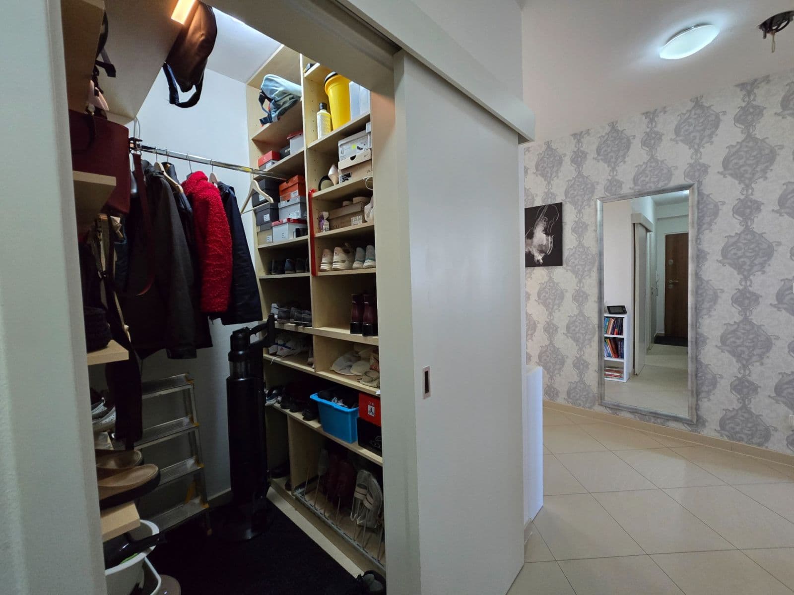 Pronájem bytu 3+kk 106 m², Jabloňová, Uherské Hradiště, Zlínský kraj Pronájem bytu 3+kk 106 m², Jabloňová, Uherské Hradiště, Zlínský kraj