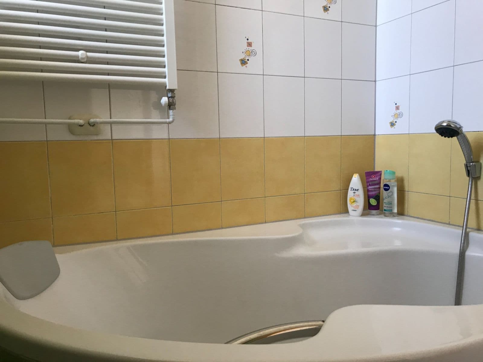 Pronájem bytu 2+1 68 m², Kafkova, Praha, Praha Pronájem bytu 2+1 68 m², Kafkova, Praha, Praha