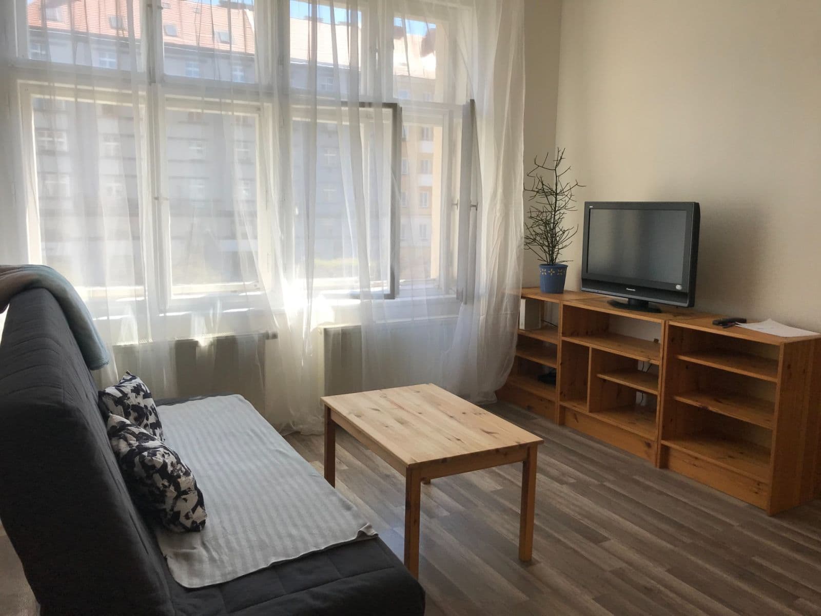 Pronájem bytu 2+1 68 m², Kafkova, Praha, Praha Pronájem bytu 2+1 68 m², Kafkova, Praha, Praha
