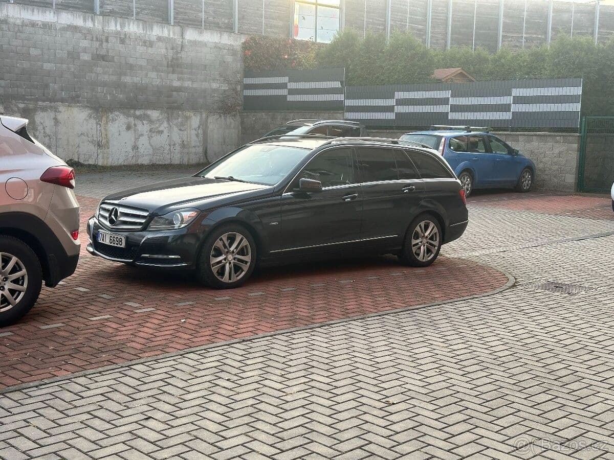 Prodej garáže 17 m², Čelákovice, Středočeský kraj Prodej garáže 17 m², Čelákovice, Středočeský kraj