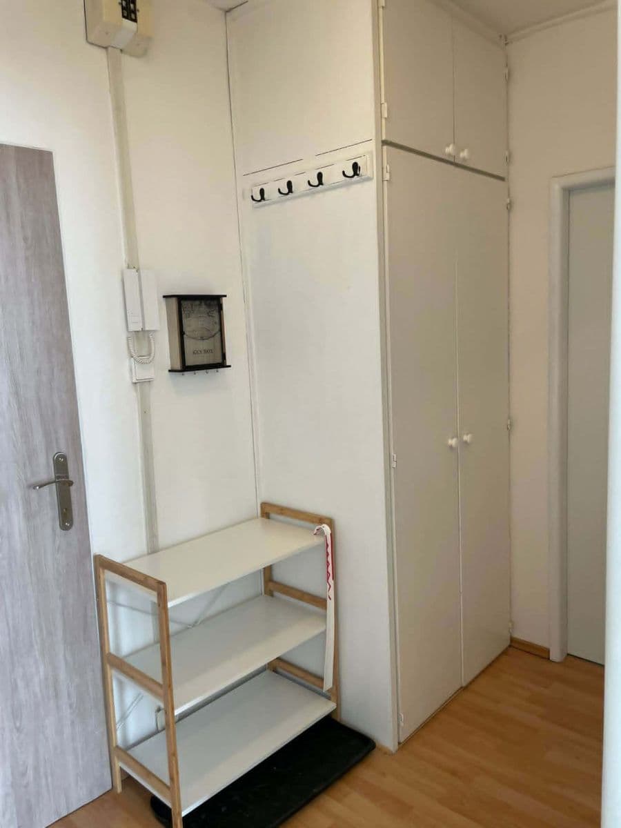 Prodej bytu 1+1 39 m², Hurbanova, Praha, Praha Prodej bytu 1+1 39 m², Hurbanova, Praha, Praha