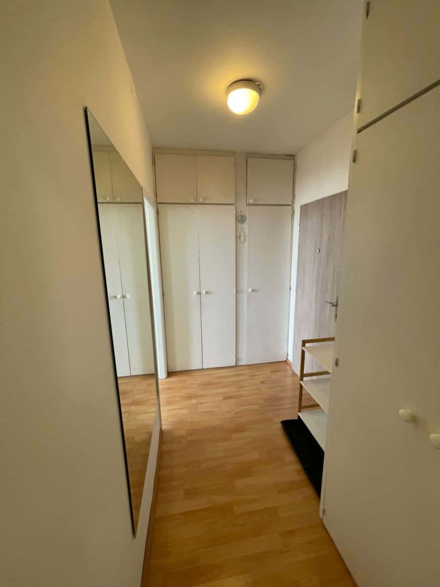 Prodej bytu 1+1 39 m², Hurbanova, Praha, Praha Prodej bytu 1+1 39 m², Hurbanova, Praha, Praha