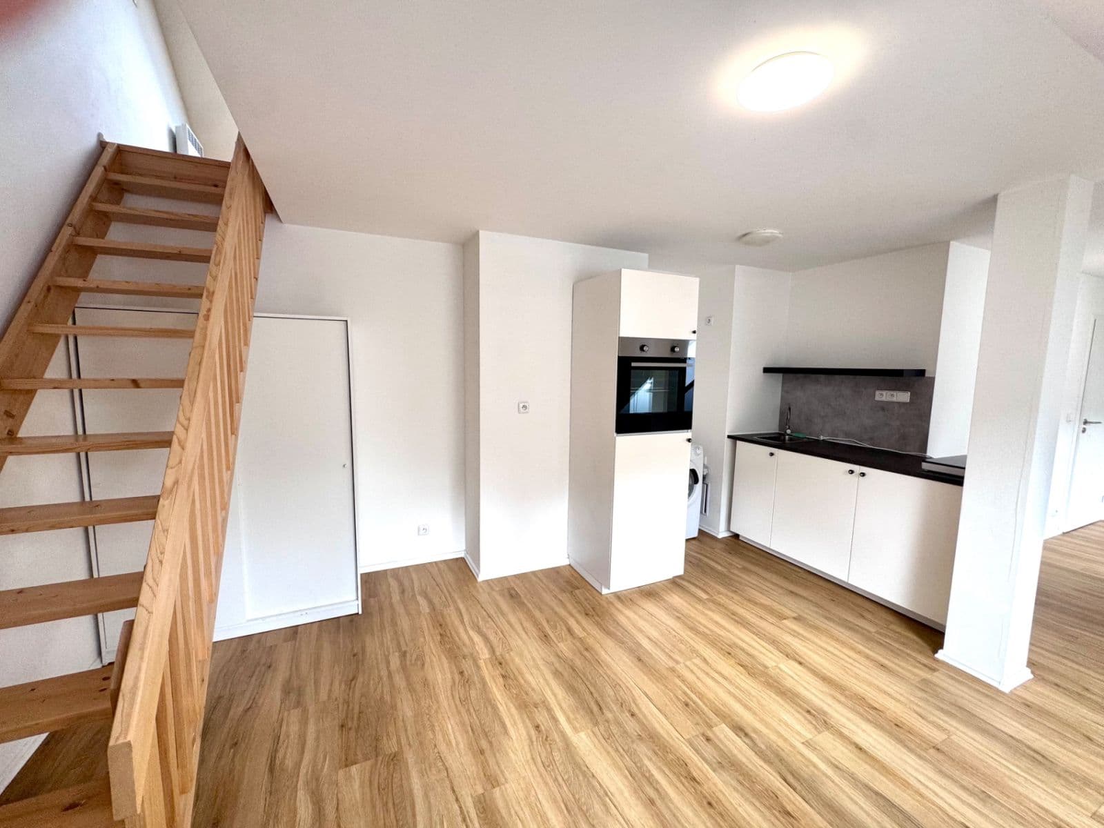 Pronájem bytu 2+kk 67 m², Kollárova, Praha, Praha Pronájem bytu 2+kk 67 m², Kollárova, Praha, Praha