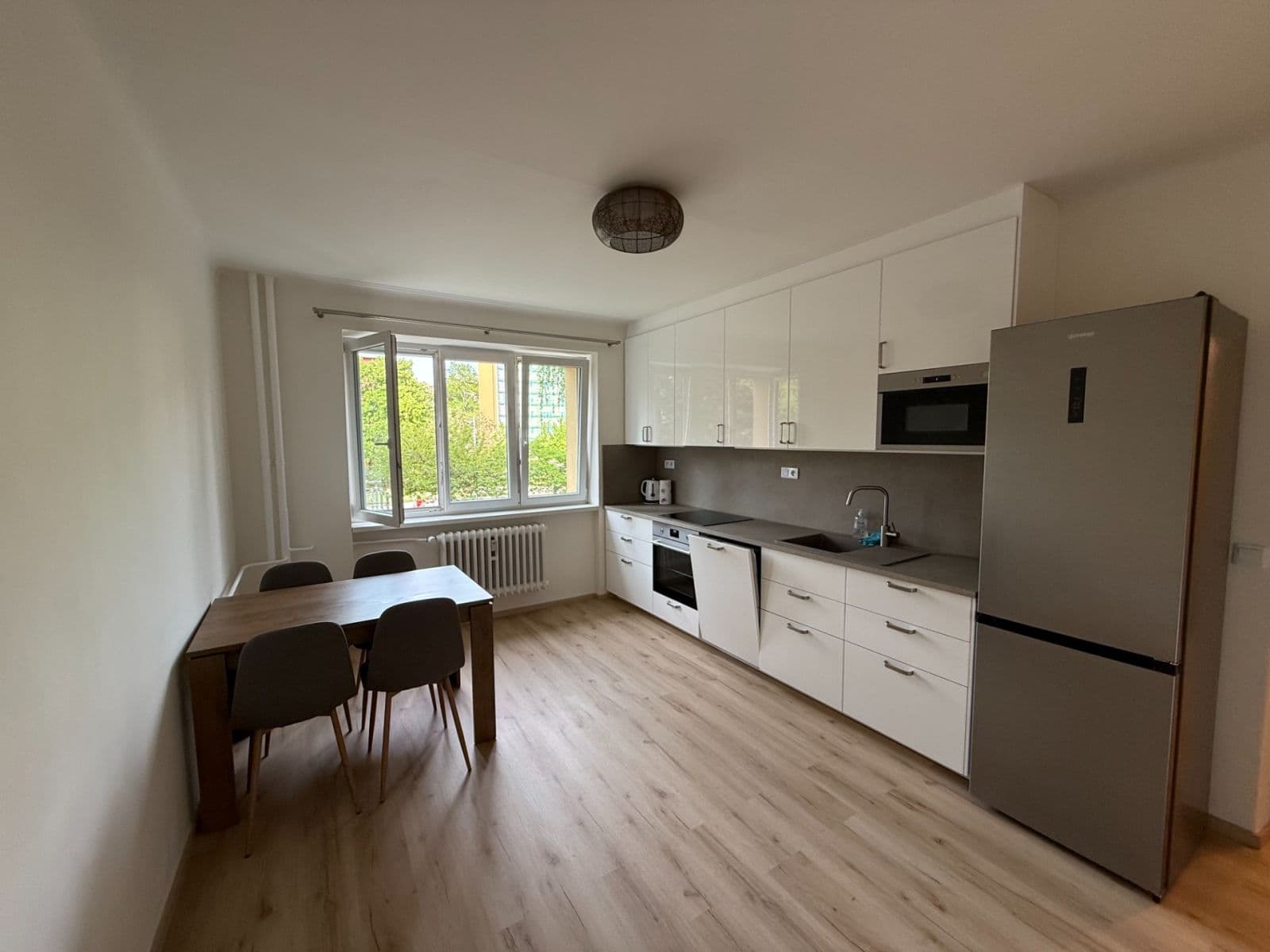Pronájem bytu 3+kk 54 m², náměstí Na Balabence, Praha, Praha Pronájem bytu 3+kk 54 m², náměstí Na Balabence, Praha, Praha