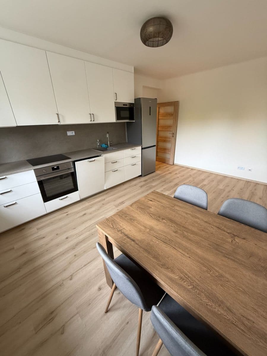 Pronájem bytu 3+kk 54 m², náměstí Na Balabence, Praha, Praha Pronájem bytu 3+kk 54 m², náměstí Na Balabence, Praha, Praha