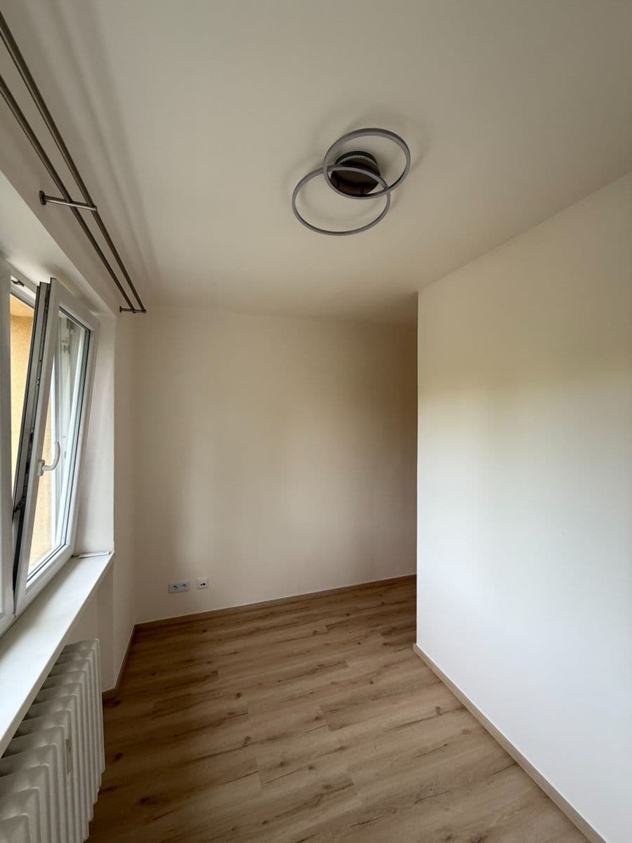 Pronájem bytu 3+kk 54 m², náměstí Na Balabence, Praha, Praha Pronájem bytu 3+kk 54 m², náměstí Na Balabence, Praha, Praha