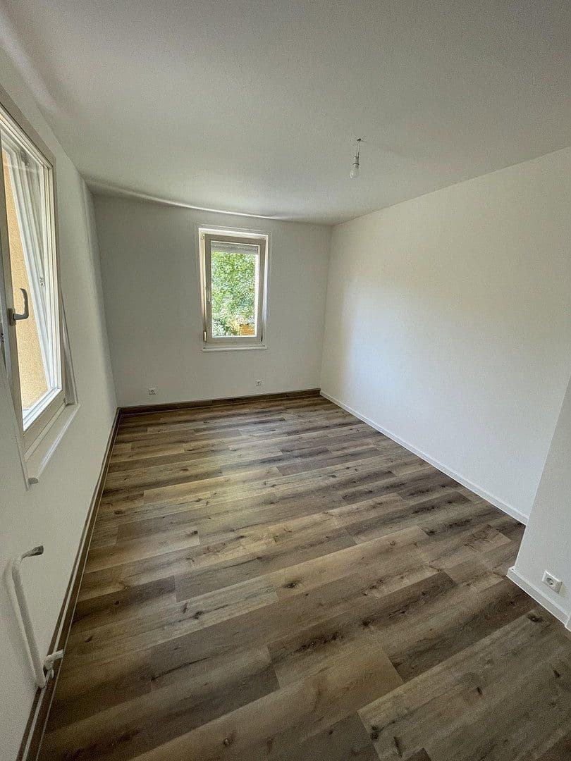 Pronájem bytu 3+1 70 m², Tuttlingen, Bádensko-Württembersko Pronájem bytu 3+1 70 m², Tuttlingen, Bádensko-Württembersko