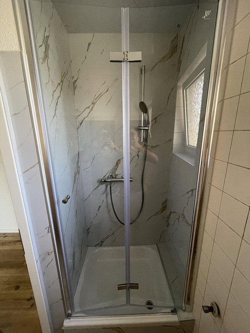 Pronájem bytu 3+1 70 m², Tuttlingen, Bádensko-Württembersko Pronájem bytu 3+1 70 m², Tuttlingen, Bádensko-Württembersko