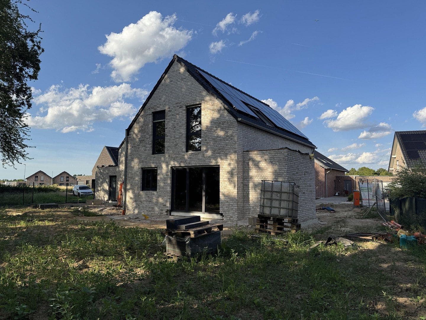 Prodej domu 122 m², pozemek 388 m², Im Pesch 13A, Erkelenz, Severní Porýní-Vestfálsko Prodej domu 122 m², pozemek 388 m², Im Pesch 13A, Erkelenz, Severní Porýní-Vestfálsko