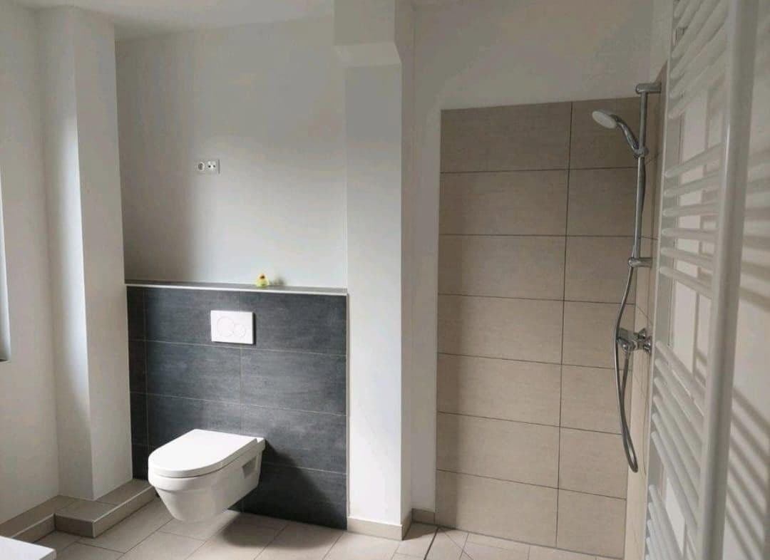 Pronájem domu 140 m², pozemek 350 m², Thesdorfer Weg 115, Pinneberg, Šlesvicko-Holštýnsko Pronájem domu 140 m², pozemek 350 m², Thesdorfer Weg 115, Pinneberg, Šlesvicko-Holštýnsko