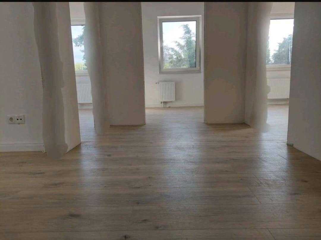 Pronájem domu 140 m², pozemek 350 m², Thesdorfer Weg 115, Pinneberg, Šlesvicko-Holštýnsko Pronájem domu 140 m², pozemek 350 m², Thesdorfer Weg 115, Pinneberg, Šlesvicko-Holštýnsko