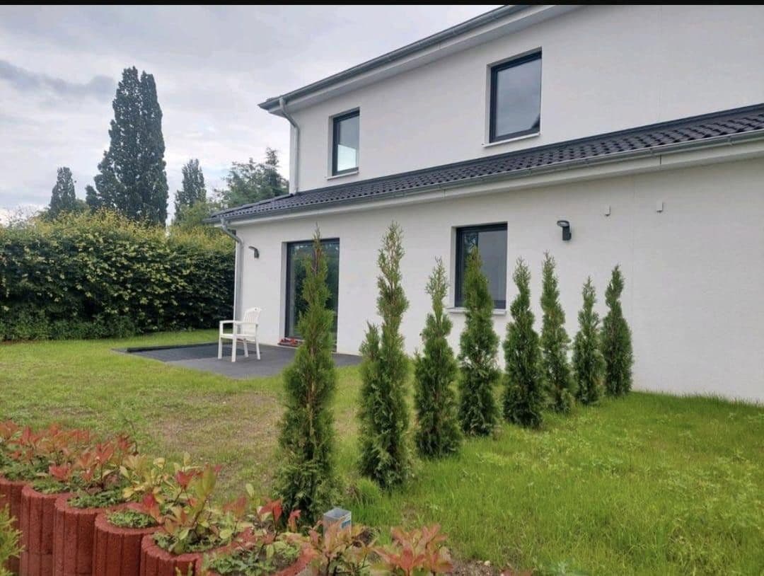 Pronájem domu 140 m², pozemek 350 m², Thesdorfer Weg 115, Pinneberg, Šlesvicko-Holštýnsko Pronájem domu 140 m², pozemek 350 m², Thesdorfer Weg 115, Pinneberg, Šlesvicko-Holštýnsko