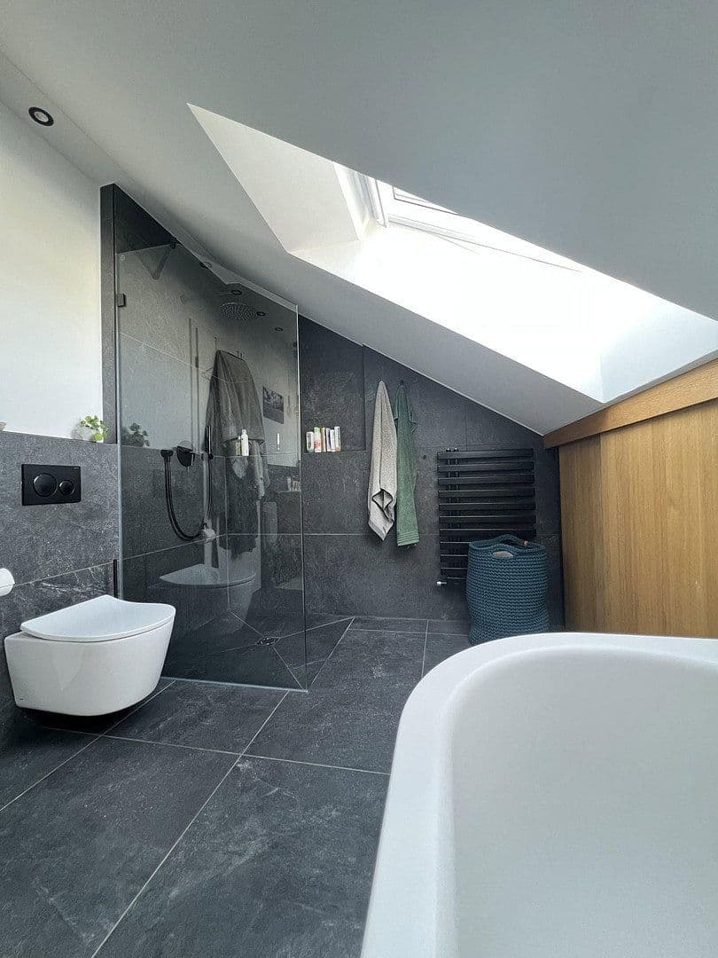 Prodej bytu 5+1 113 m², Schwaigangerstr. 38, Murnau mi, Bavorsko Prodej bytu 5+1 113 m², Schwaigangerstr. 38, Murnau mi, Bavorsko