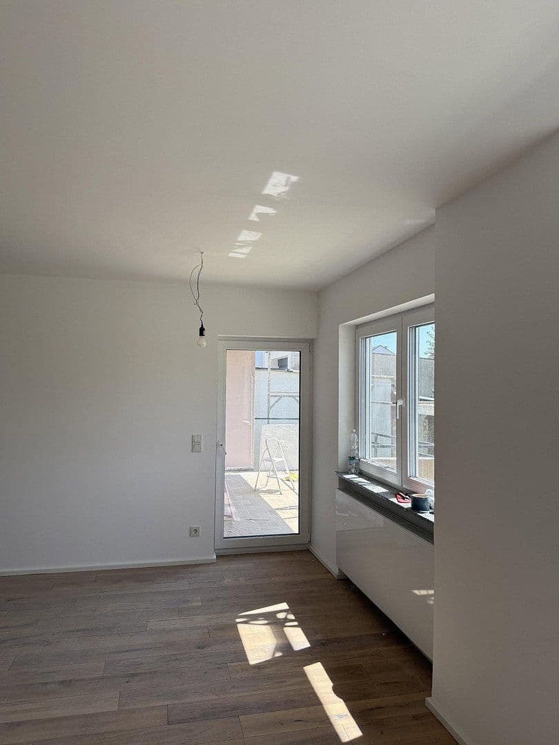 Pronájem bytu 2+1 68 m², Dossenheim, Bádensko-Württembersko Pronájem bytu 2+1 68 m², Dossenheim, Bádensko-Württembersko