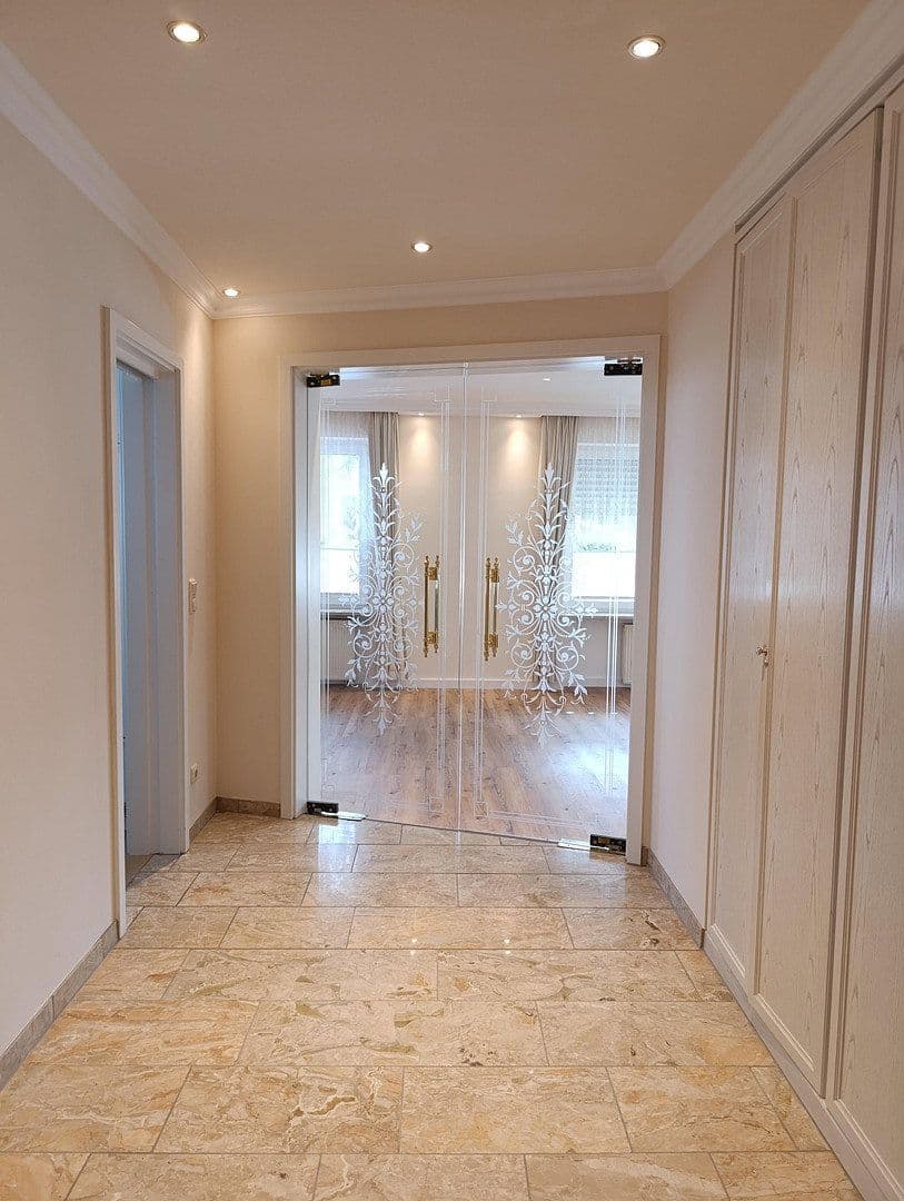 Pronájem bytu 4+1 145 m², Bürgermeister-Ledermann-Straße 13, Bad Wörishofen, Bavorsko Pronájem bytu 4+1 145 m², Bürgermeister-Ledermann-Straße 13, Bad Wörishofen, Bavorsko