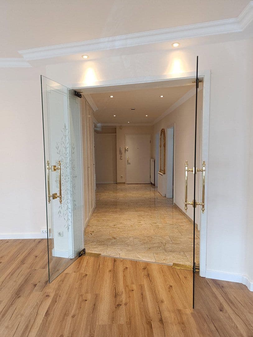 Pronájem bytu 4+1 145 m², Bürgermeister-Ledermann-Straße 13, Bad Wörishofen, Bavorsko Pronájem bytu 4+1 145 m², Bürgermeister-Ledermann-Straße 13, Bad Wörishofen, Bavorsko