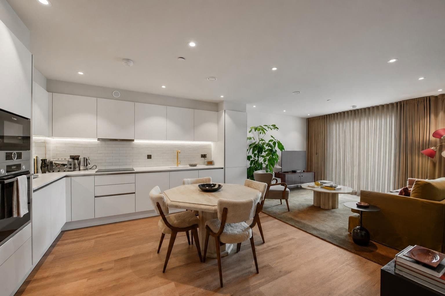 Pronájem bytu 2+1 49 m², Fettstraße 7, Hamburg, Hamburg Pronájem bytu 2+1 49 m², Fettstraße 7, Hamburg, Hamburg
