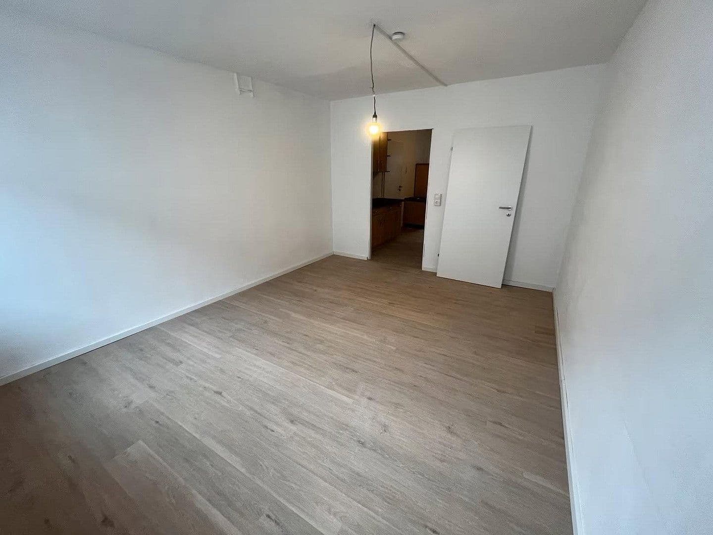 Pronájem bytu 2+kk 65 m², Theaterstr. 11, Hof, Bavorsko Pronájem bytu 2+kk 65 m², Theaterstr. 11, Hof, Bavorsko
