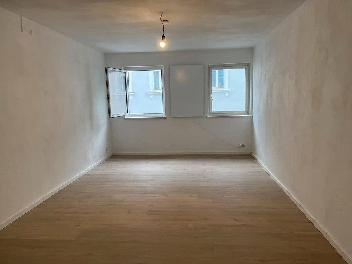 Pronájem bytu 2+kk 65 m², Theaterstr. 11, Hof, Bavorsko Pronájem bytu 2+kk 65 m², Theaterstr. 11, Hof, Bavorsko