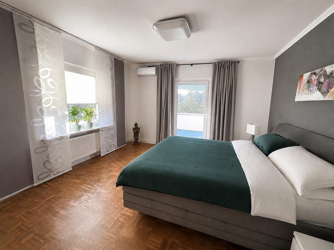 Prodej domu 180 m², pozemek 577 m², Essen, Severní Porýní-Vestfálsko Prodej domu 180 m², pozemek 577 m², Essen, Severní Porýní-Vestfálsko